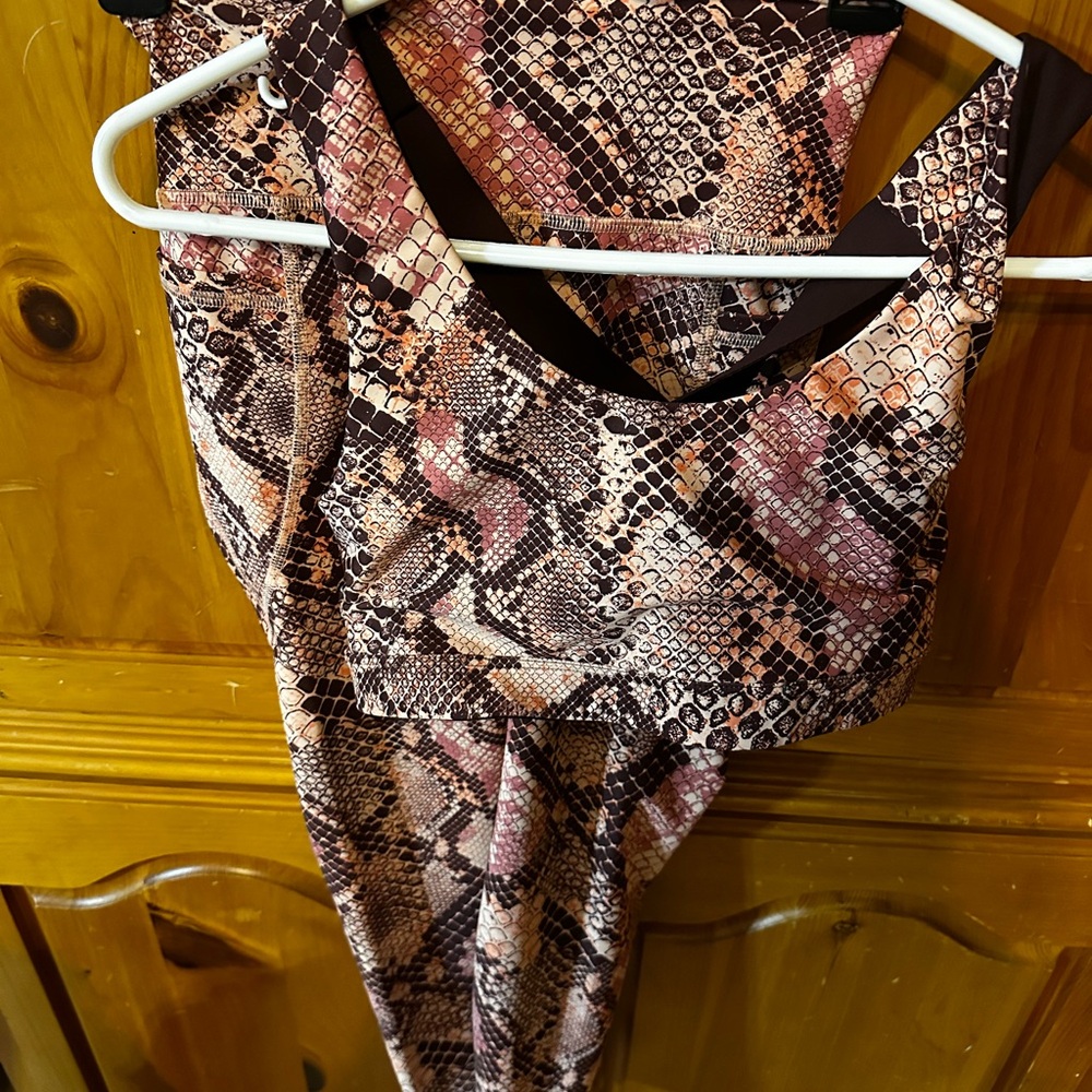 Old Navy Snake Print Activewear Set